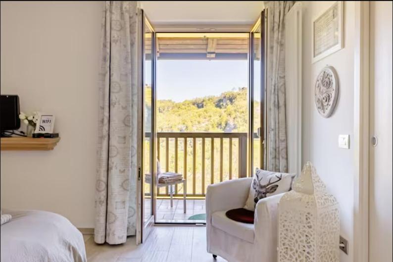 B&B Haus Senter Trambileno ภายนอก รูปภาพ